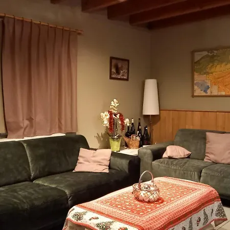 Holiday home Les Hirondelles
