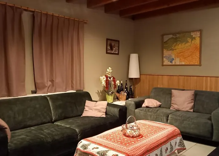 Holiday home Les Hirondelles